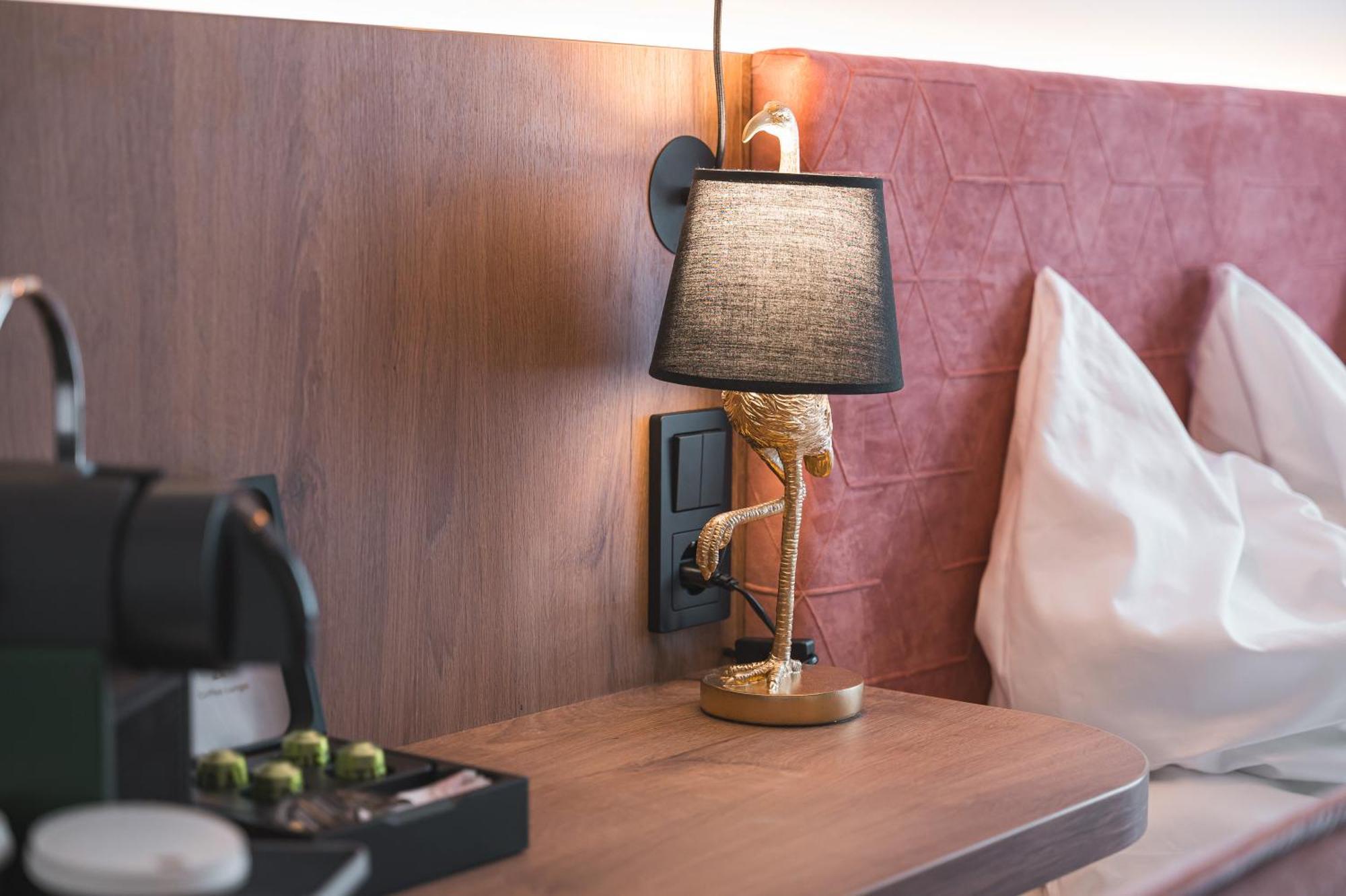 Jungle No5 Boutique Hotel - Stuttgart City-Center エクステリア 写真