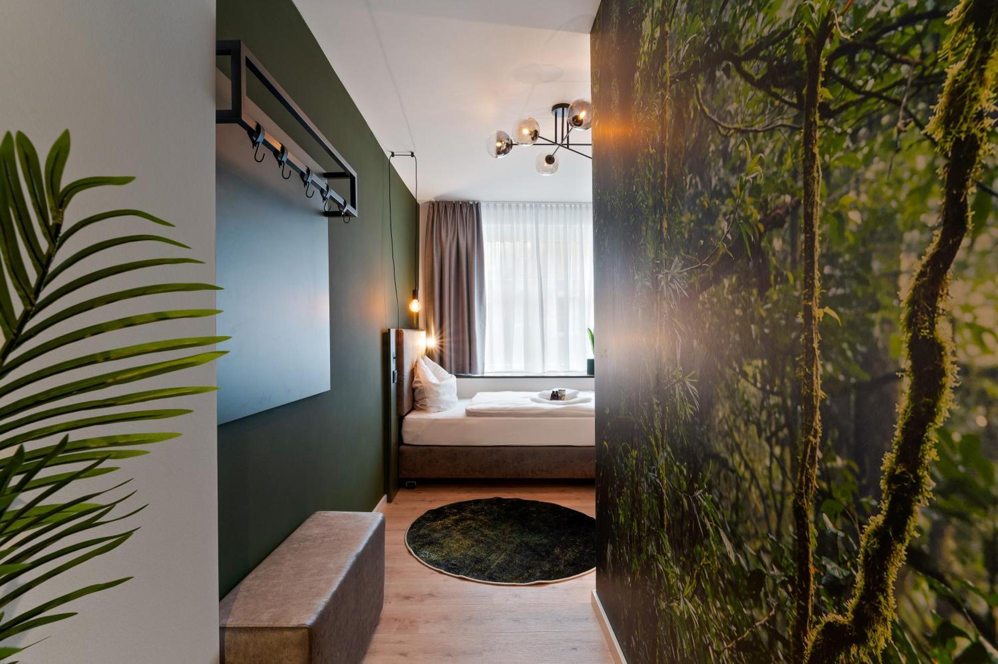 Jungle No5 Boutique Hotel - Stuttgart City-Center エクステリア 写真