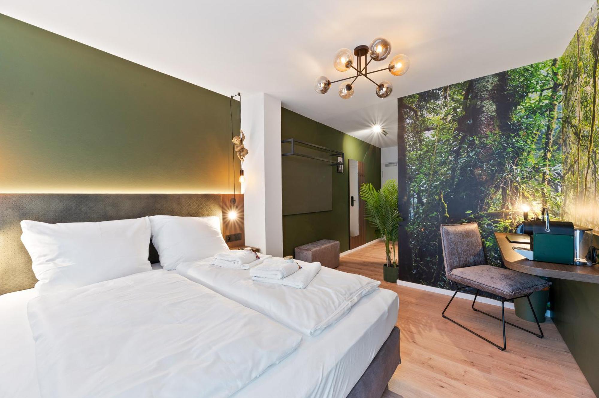 Jungle No5 Boutique Hotel - Stuttgart City-Center エクステリア 写真