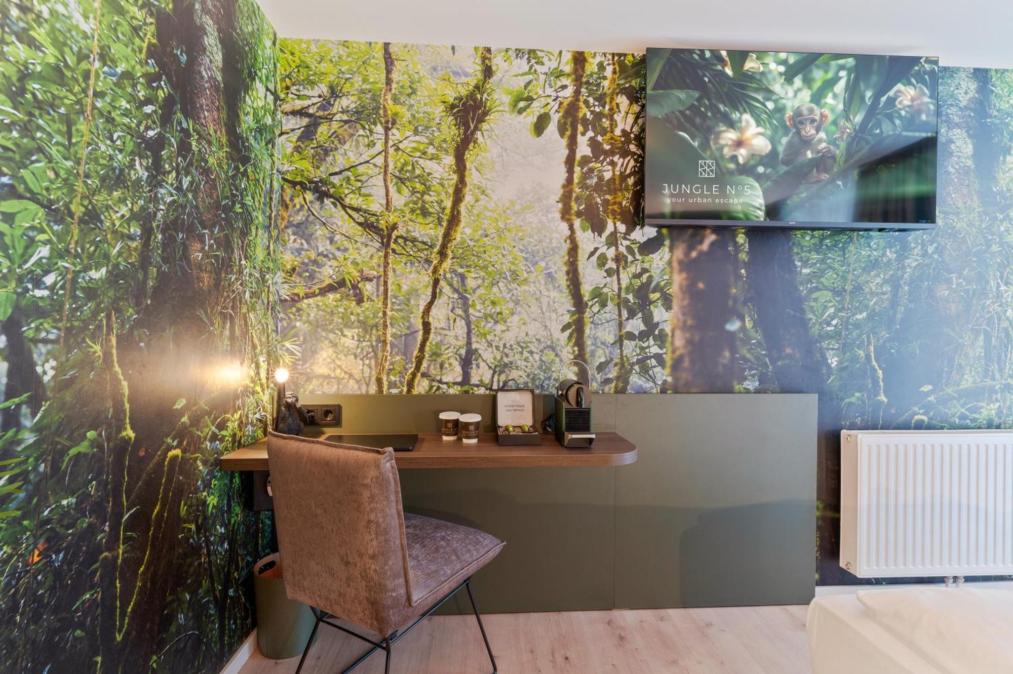 Jungle No5 Boutique Hotel - Stuttgart City-Center エクステリア 写真